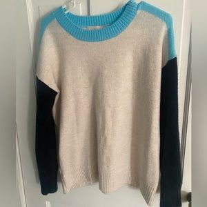 Two toned knit sweater